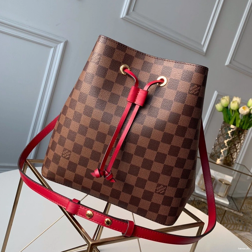 NÉONOÉ LOUIS VUITTON 1225